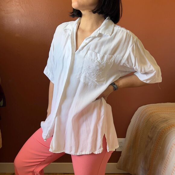 vintage Izod white small button down short sleeve rayon blouse seashell design - Picture 2 of 14